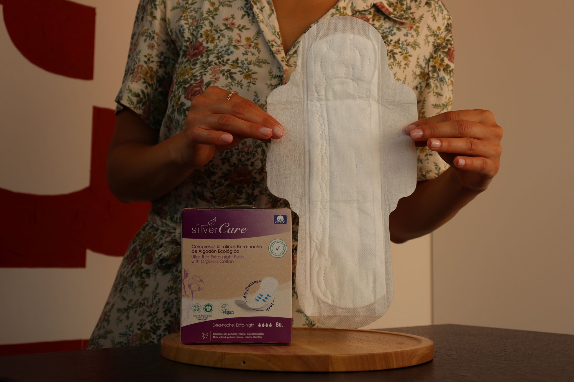 Podpaski ekologiczne bawełniane ekstradługie 100% BIO Silver Care 8 szt.