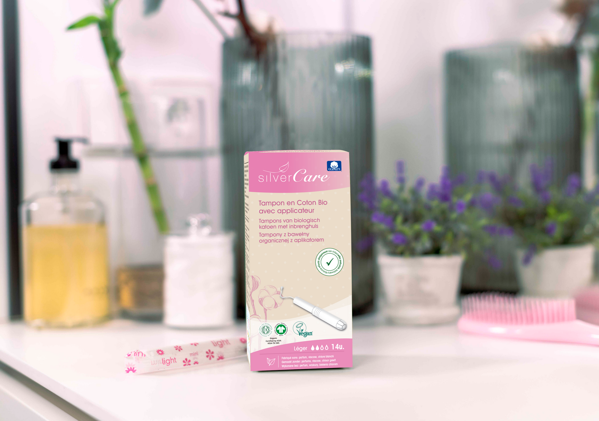 Bio-Damenbinden mit Flügeln Light (mit Applikator) SilverCare BIO 18 Stück